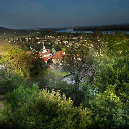 Resort Tig Castle *