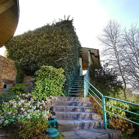 Resort Tig Castle